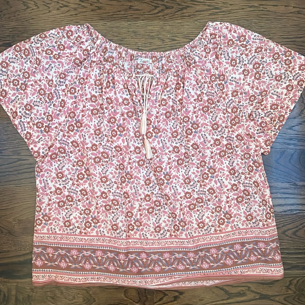 Faherty Top Size Medium